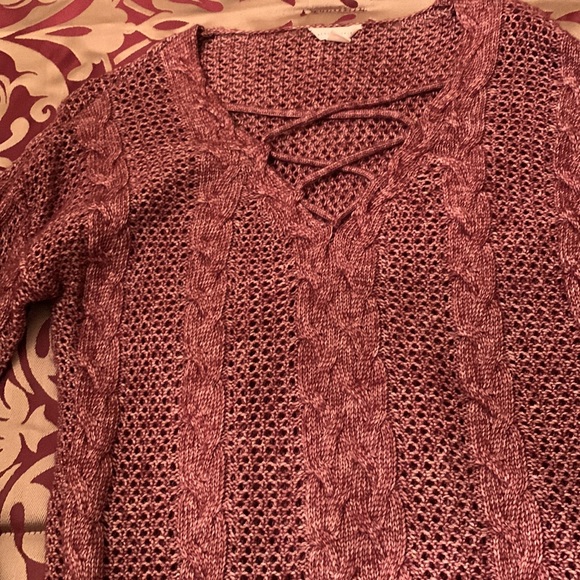 Beautiful Aeropostale Sweater in a beautiful burgundy/rose color. - Picture 2 of 5